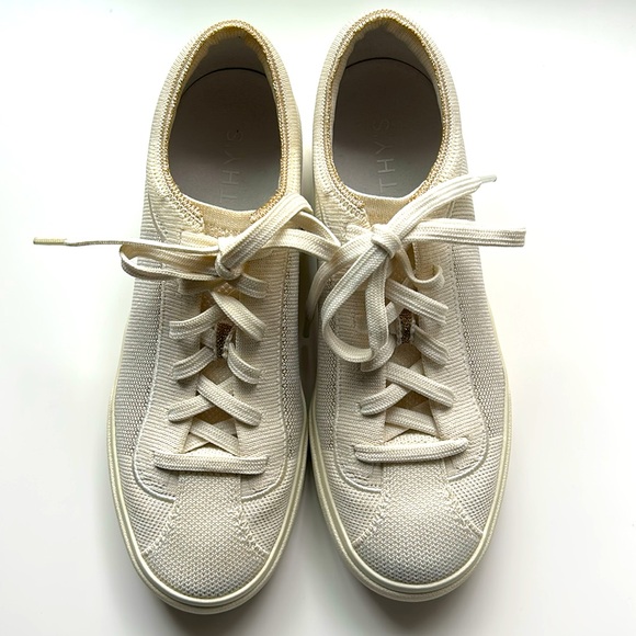 Rothys Limited Edition Gold Metallic Lace up Sneakers - Size 7 - Picture 3 of 13